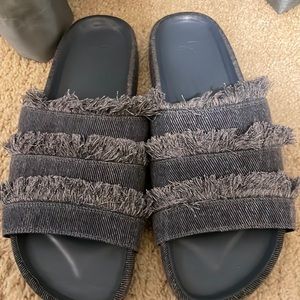 Joie flip flops blue demin